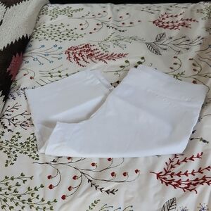 Chico's Perfect Stretch White Cropped Pants